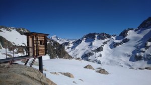 Toilette vom Bivouac L'Envers des Dorées