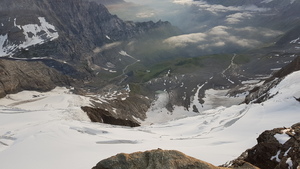 Tiefblick auf den Wetterlückengletscher und unsere Abstiegsroute