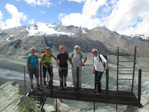 Auf der Plattform beim Pas de Chèvres