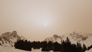 Gantrisch bei Vollmond? nein im Saharasand