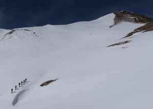 Gruppe im Aufstieg zur Bürgle