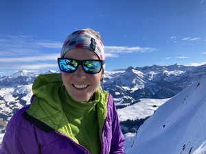 Corina mit Plaine-Morte im Hintergrund