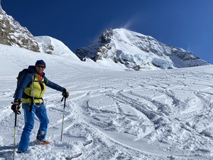 Abfahrt Jungfraujoch, Mönch