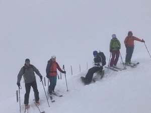 Gipfelfoto Wannehörli - strahlende Gesichter trotz Nebel
