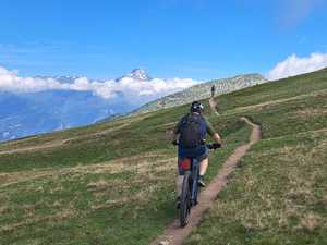 Glöisi mit Monte Viso im Hintergrund