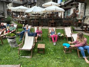 Relaxen beim Apéro in der pensione ceaglio